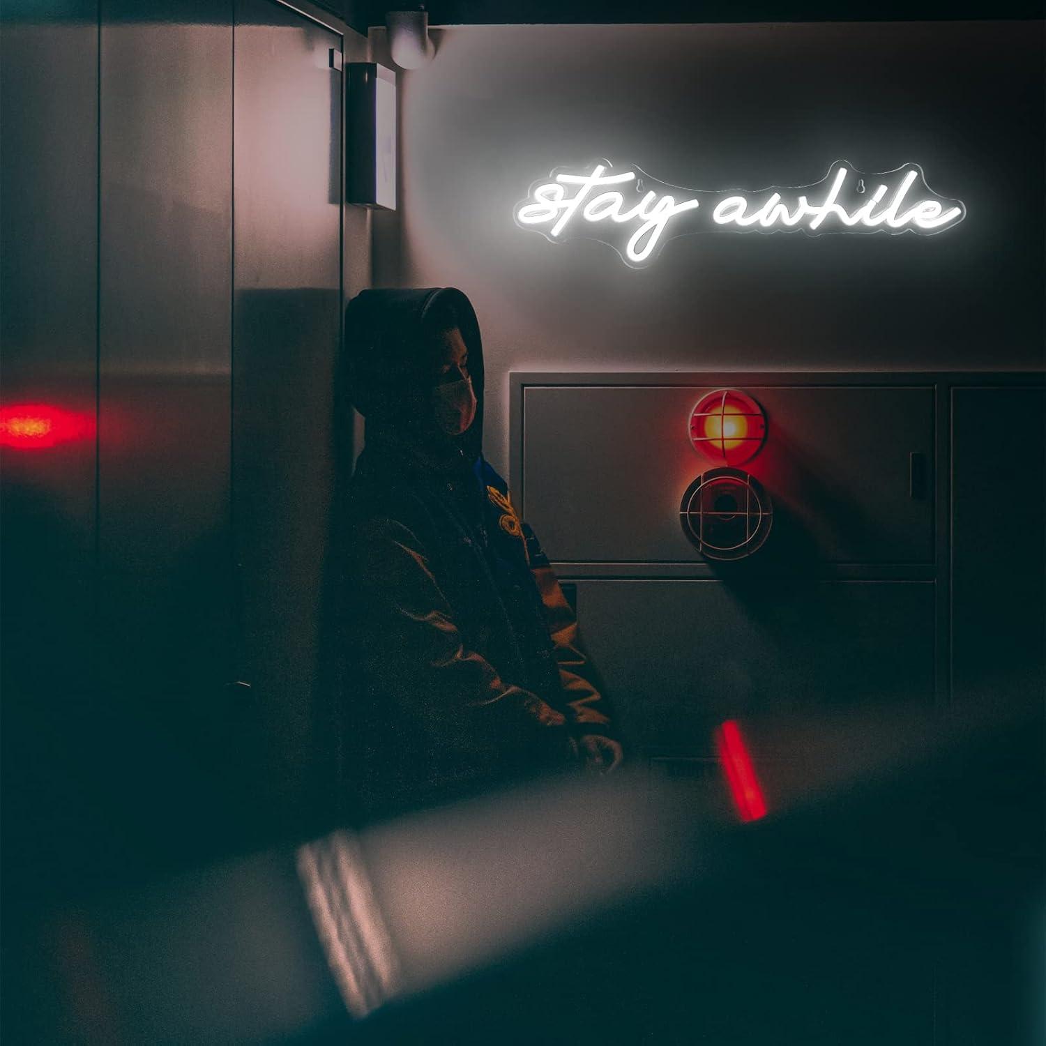Insegne al Neon 'Stay Awhile'  - Lighting Decoration For Home recensione e prezzo