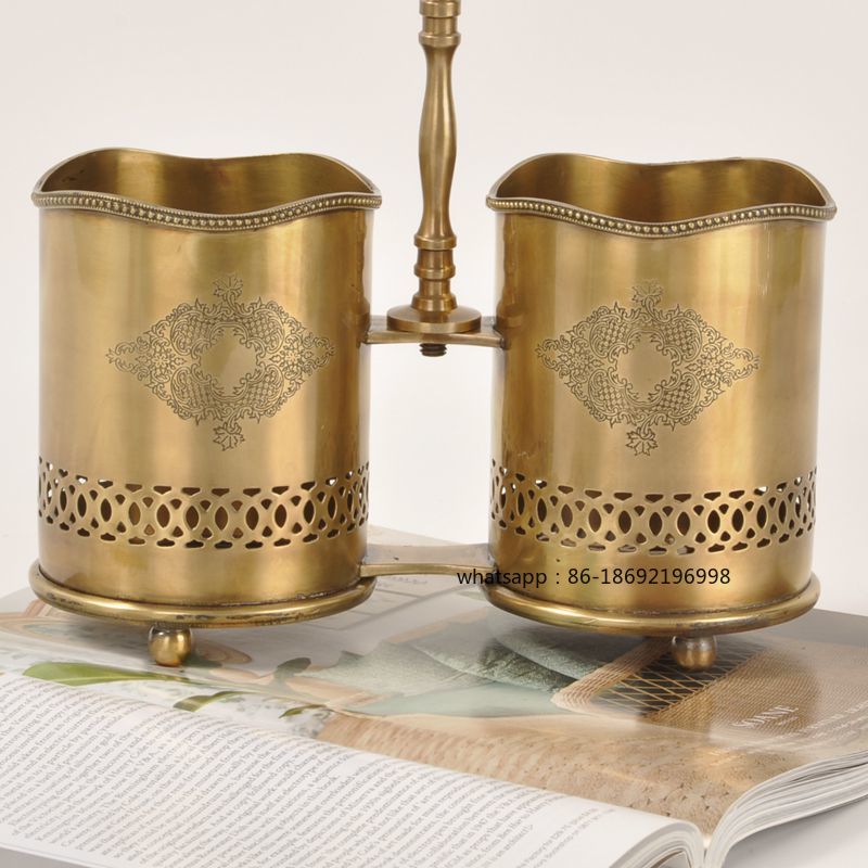 Tubo per posate con manico in  - Decor Lighting India recensione e prezzo